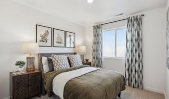 934 Andrews Crest Dr, Berthoud, CO 80513
