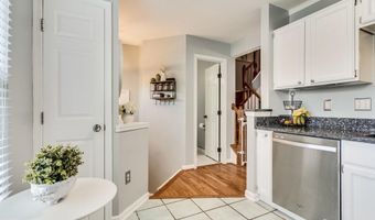 6241 ABBOTTSBURY ROW, Alexandria, VA 22315