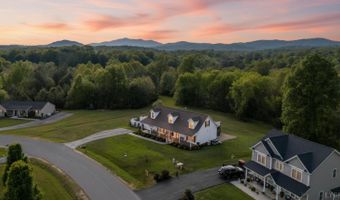 136 Montfair Dr, Amherst, VA 24521