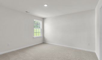 1052 Misty Creek Dr, Aberdeen, NC 28315