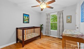 102 Iris St, Asheville, NC 28803