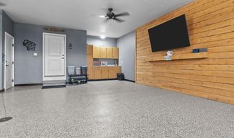 2818 W HIDDEN PINE Dr, Appleton, WI 54913