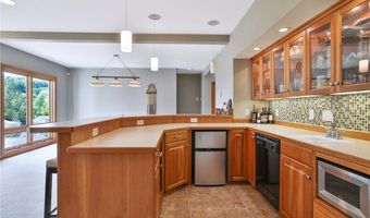 72315 Grey Fawn Dr, Albert Lea, MN 56007