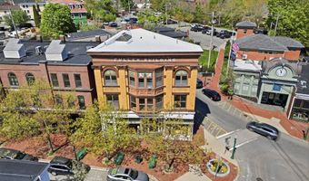 45 Main St 10, Amesbury, MA 01913