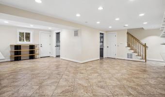 8352 ORANGE Ct, Alexandria, VA 22309