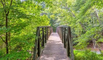 490 Barnett Shoals Rd 814, Athens, GA 30605