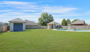 8921 Oak Creek Ln, Abbeville, LA 70510