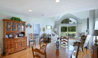 16 Amberwood Ct, Bourne, MA 02532