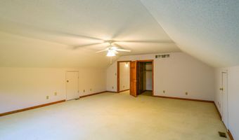 6300 Jonathan Ln, Albany, OH 45710