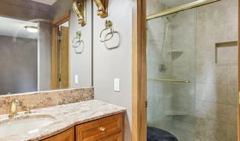 13 Apple Hill Cir, Madison, WI 53717