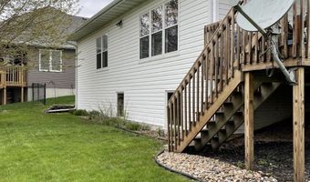 5014 Waller St, Ames, IA 50014