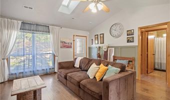 1 Constance Cir, Bella Vista, AR 72714