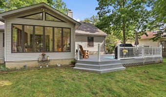 1309 Sanders Dr, Auburn, IN 46706