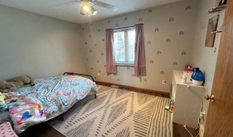 850 E Mill St, Akron, IA 51001