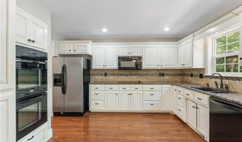 504 Old Forge Dr, Bentonville, AR 72712