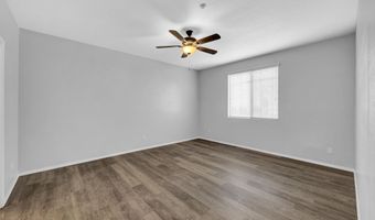 955 E KNOX Rd 110, Chandler, AZ 85225
