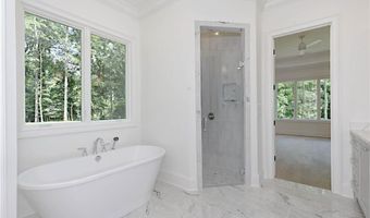 801 KENTWOOD Dr, Auburn, AL 36830