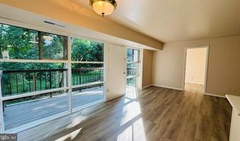 4957 AMERICANA Dr 106, Annandale, VA 22003
