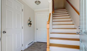 17 Mariner Way, Middletown, RI 02842