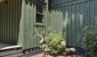 774 Davis Rd, Benton, MS 39039