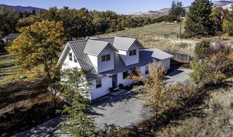 135 Maywood Way, Ashland, OR 97520