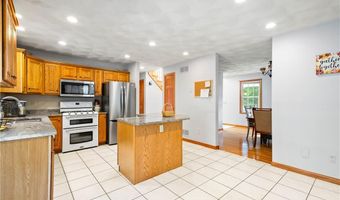 24 Poppy Hill Dr, Johnston, RI 02919