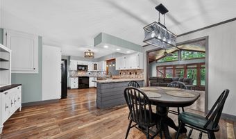 7430 Whitewood Dr, Ashtabula, OH 44004