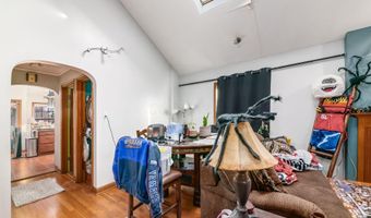 1810 Ashland Ave, Columbus, OH 43212