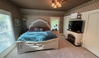 1014 S Jay St, Aberdeen, SD 57401
