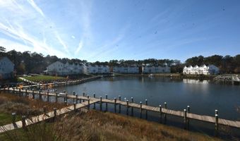 10900 HOLYSTONE Ln 202, Berlin, MD 21811