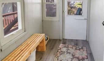 911 E 5th St, Altamont, KS 67330