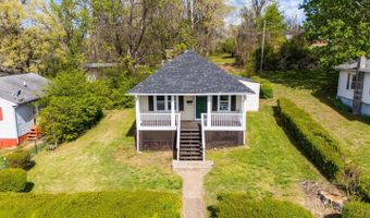 702 13th St, Altavista, VA 24517