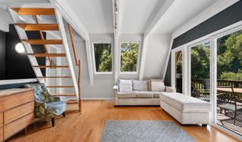 636 Cathedral Dr, Aptos, CA 95003
