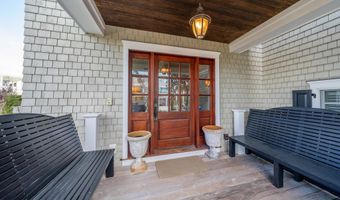 19 Sea Gull Dr, Avalon, NJ 08202
