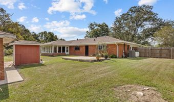 1215 N State St, Abbeville, LA 70510