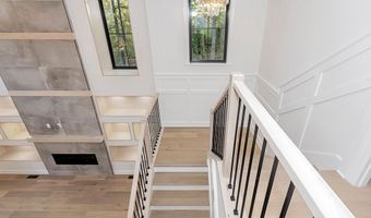 29549 N Hilltop Rd, Orange, OH 44022