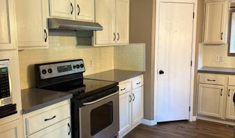 1718 N HWY 43 Hwy, Bloomfield, IN 47424