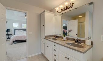 4891 159th St W, Apple Valley, MN 55124