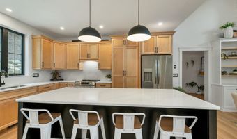 40 Christian Hill Rd, Amherst, NH 03031