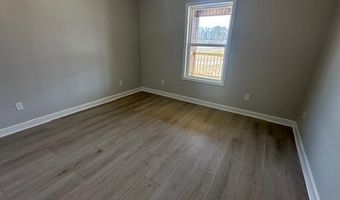 1001 Duke Dr, Bauxite, AR 72011