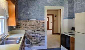 212 E 5th St, Albert Lea, MN 56007