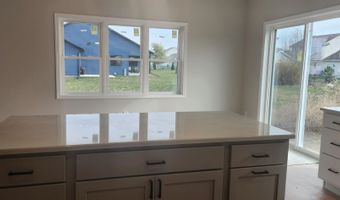 404 Chad Trl, Arlington, WI 53911