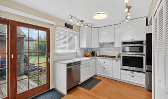 15907 PEACH WALKER Dr, Bowie, MD 20716