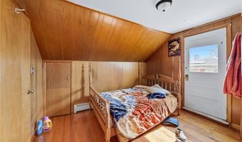 32 Maplewood Ave, Cranston, RI 02920