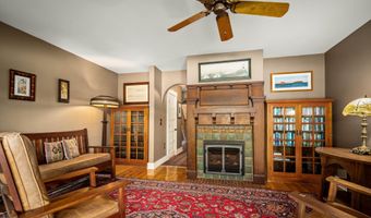 12 Ashley Dr, Belfast, ME 04915