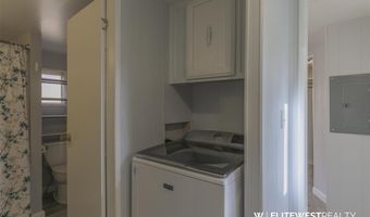 23 3rd Ave W, Deaver, WY 82421