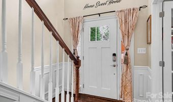1924 DeArmon Dr, Charlotte, NC 28205