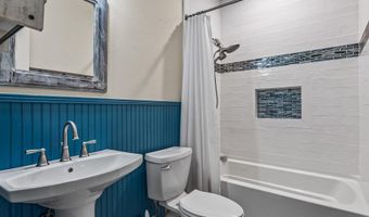 258 Prado St, Apalachicola, FL 32320