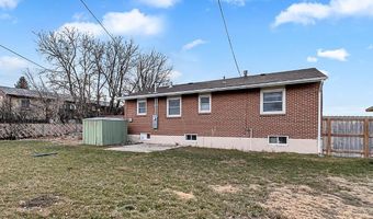 956 HILLCREST Rd, Cheyenne, WY 82009