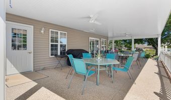 2100 Burr Oak Dr Ln B, Austin, MN 55912
